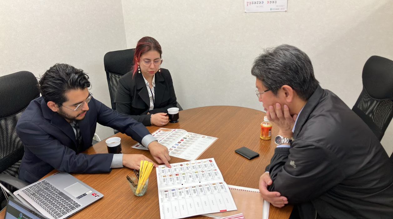 商談の様子（2）